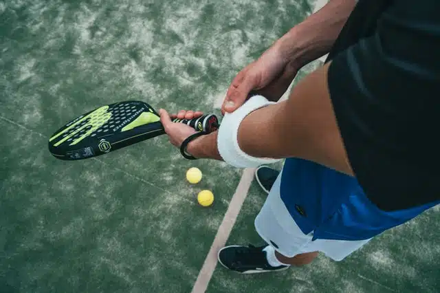 טניס אלבו Tennis elbow מחלת מקצוע